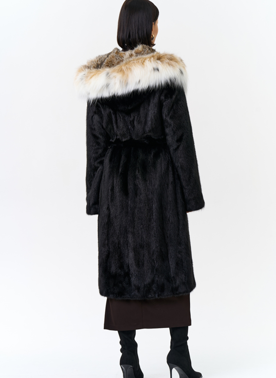Норковая шуба с рысью в черном цвете