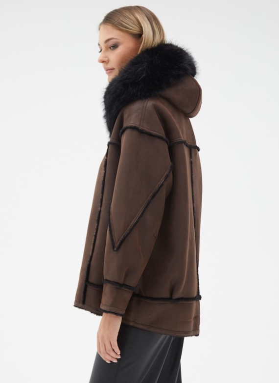 Женская дубленка из эко кожи с капюшоном