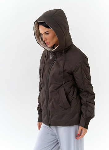 Женская куртка с капюшоном