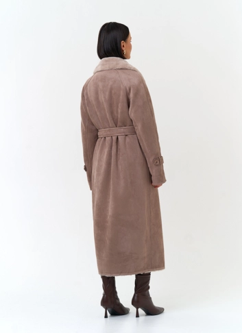 Женская дубленка из эко замши с английским воротником