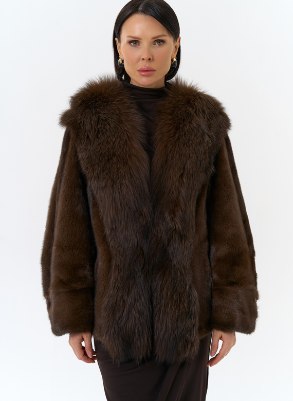Шуба из норки с отделкой из меха чернобурки