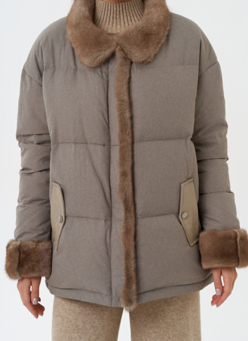 Куртка с отделкой из меха норки