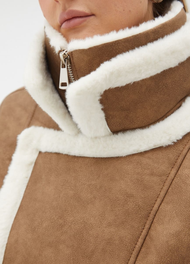 Женская дубленка из эко кожи с воротником стойкой модель № 32024 универмаг малина