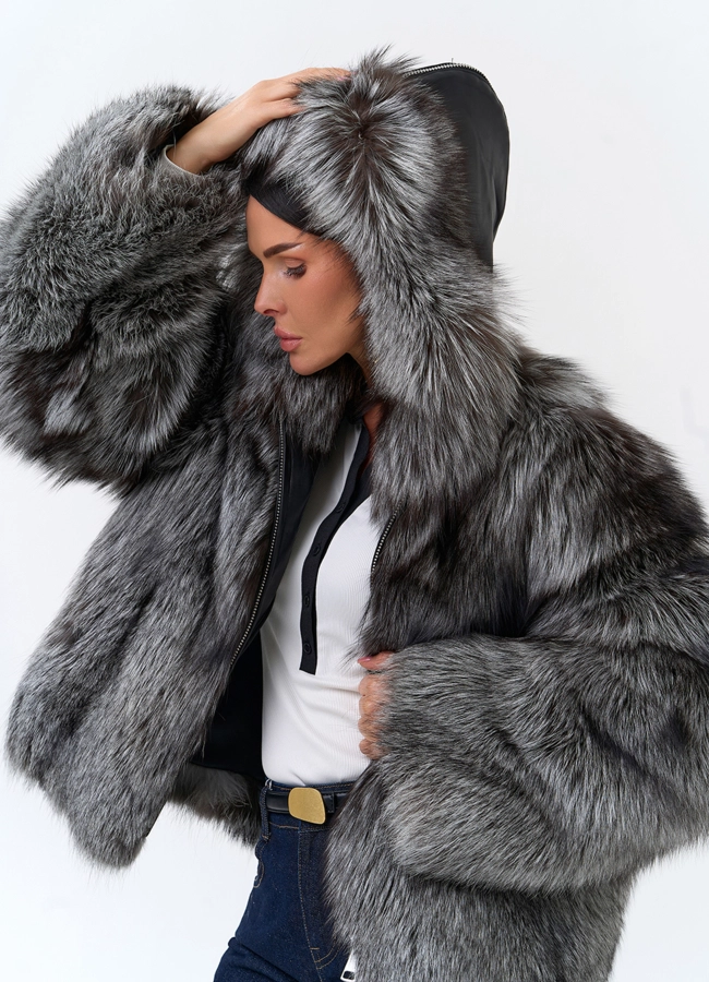Шуба из меха чернобурой лисы модель № 33767 универмаг малина