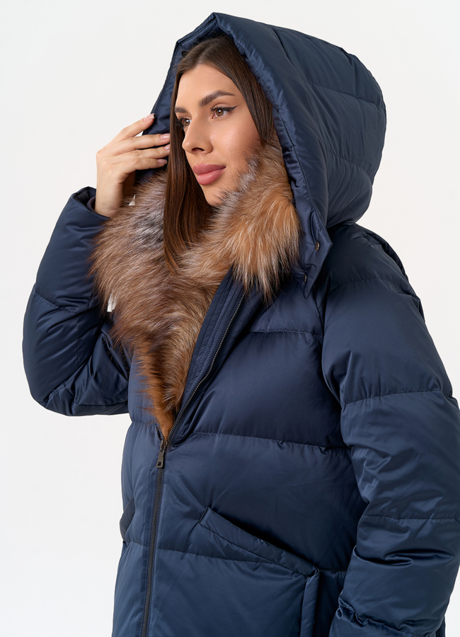 Женский пуховик с отделкой из меха блюфрост модель № 31441 универмаг малина