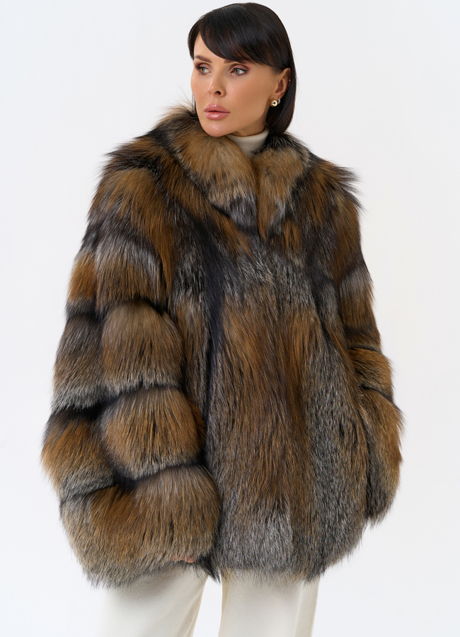 Короткая шуба из лисы модель № 32011 универмаг малина