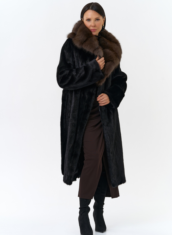Шуба из норки с капюшоном 