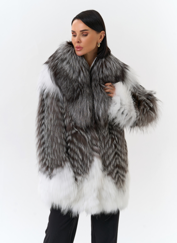 Шуба из меха чернобурой лисы