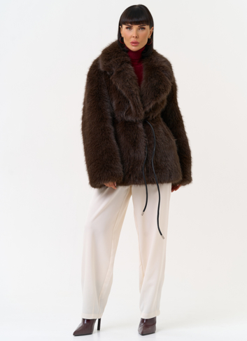 Женская шуба из эко меха с английским воротником
