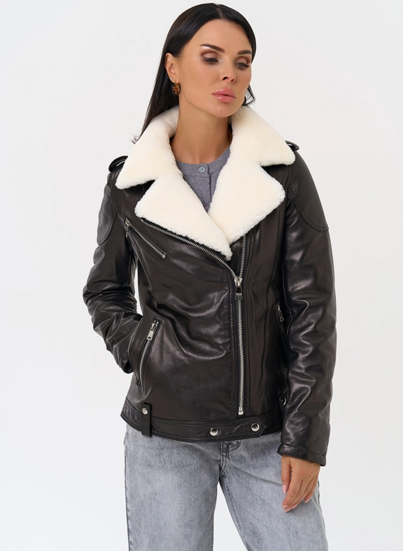 Утепленная кожаная куртка с мехом