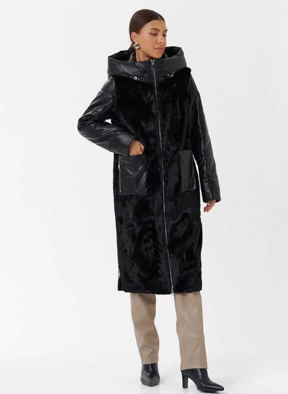 Пуховик из эко кожи с капюшоном