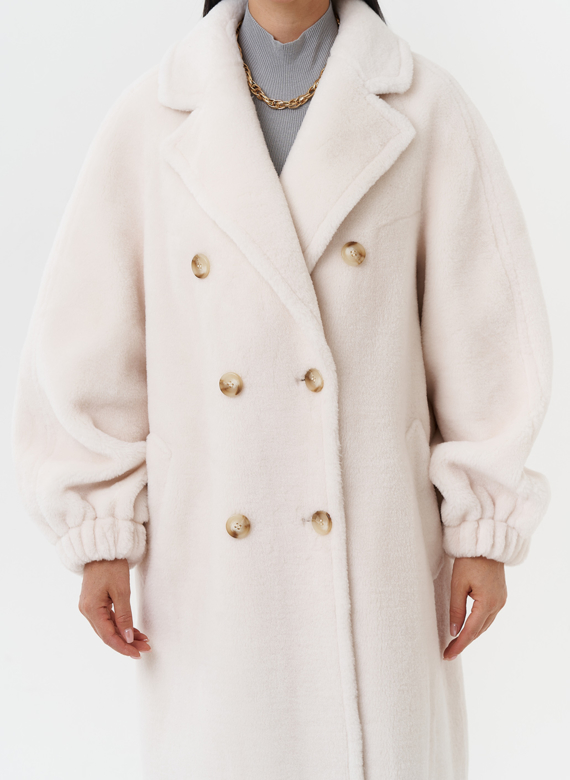 Двубортное пальто из шерсти