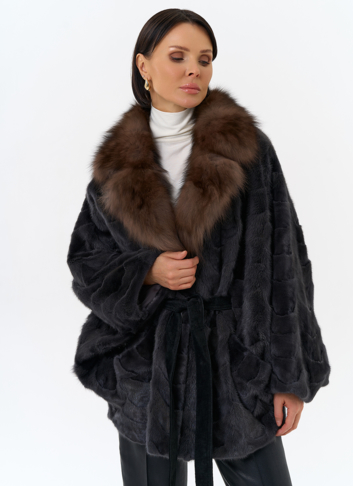 Шуба из меха норки с воротником из меха лисы Шуба из меха норки с воротником из меха лисы