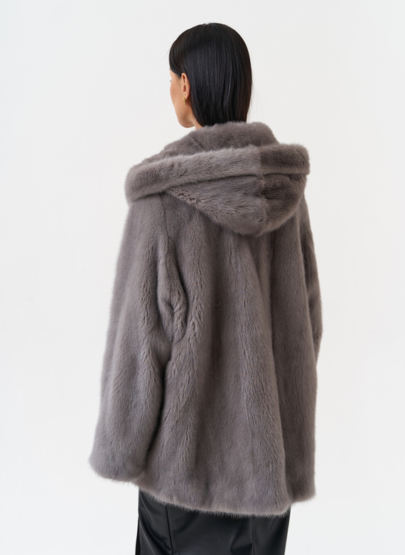 Женская норковая шуба с капюшоном 