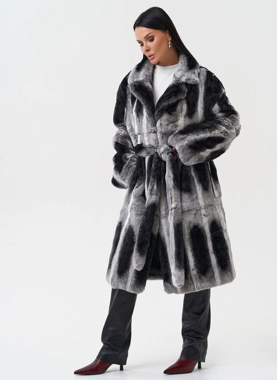 Шуба из меха кролика с английским воротником